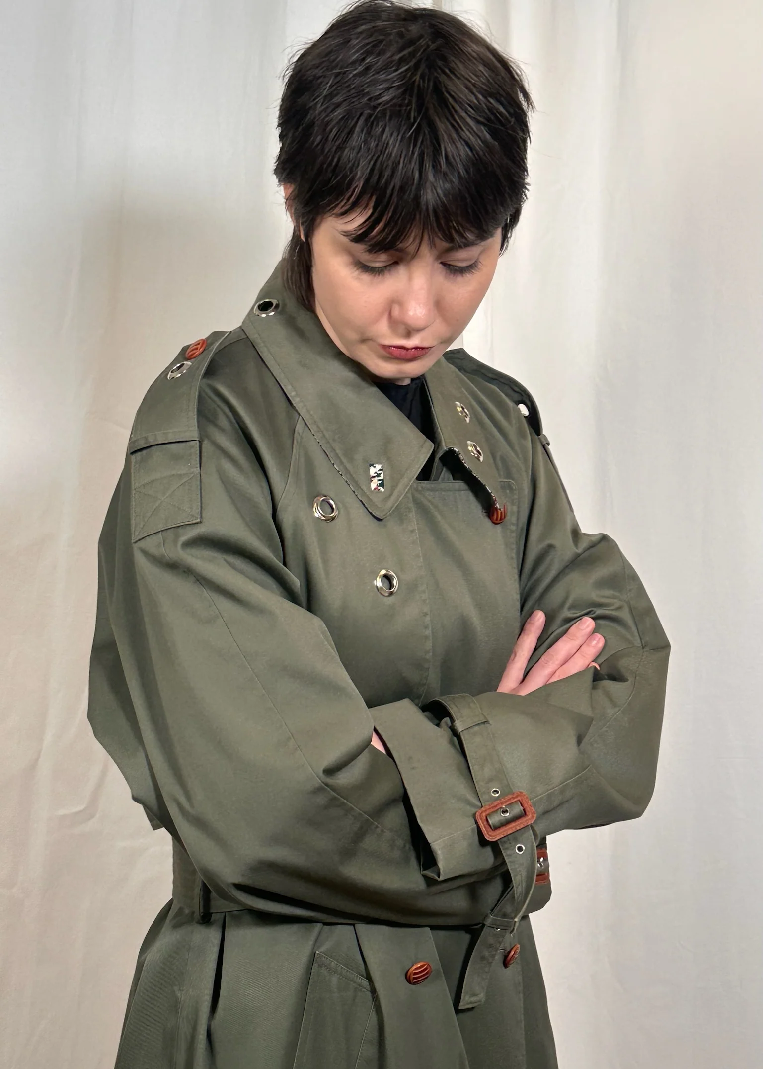 Green Eyelet Belt Trench - Image 2
