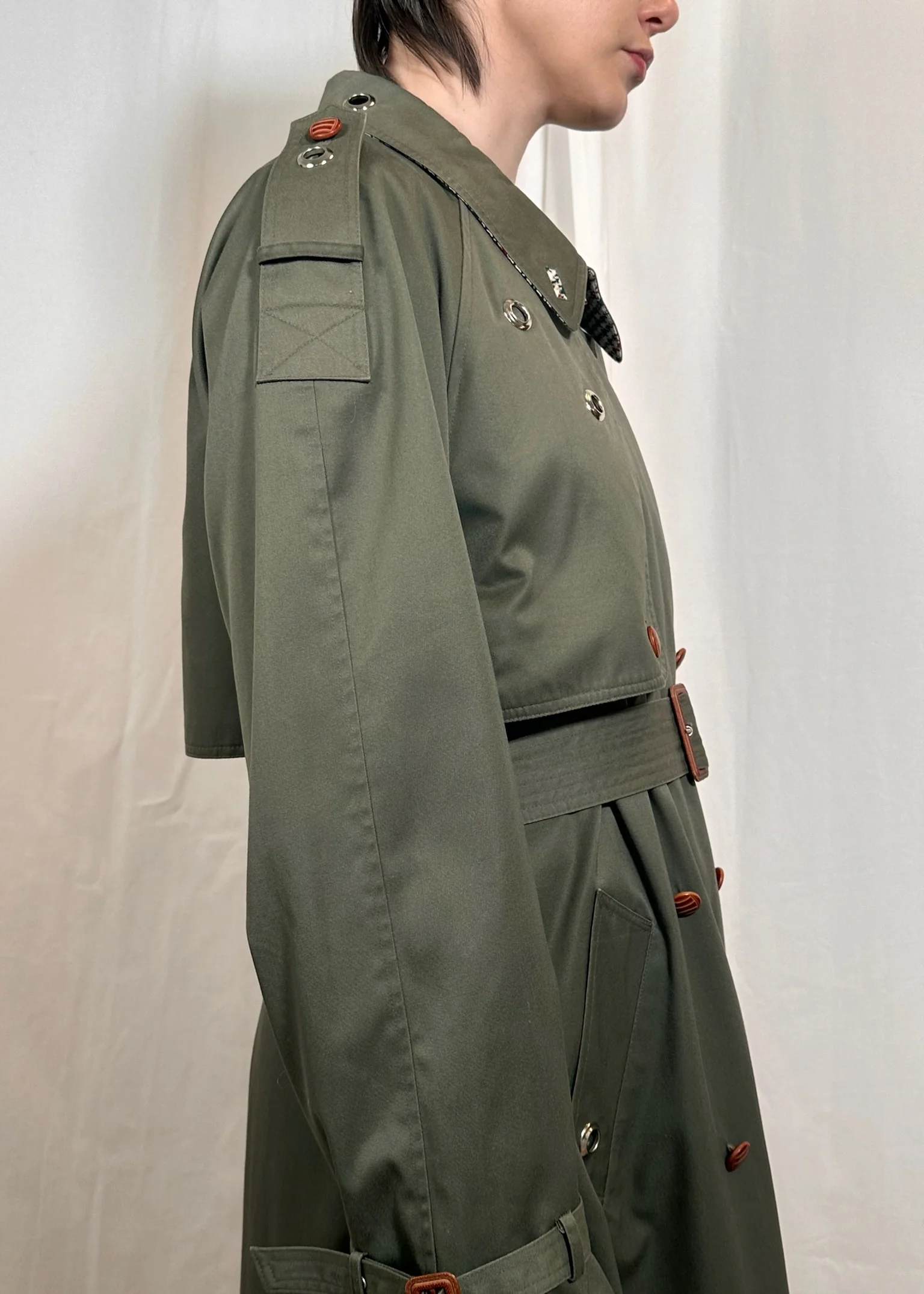 Green Eyelet Belt Trench - Image 3