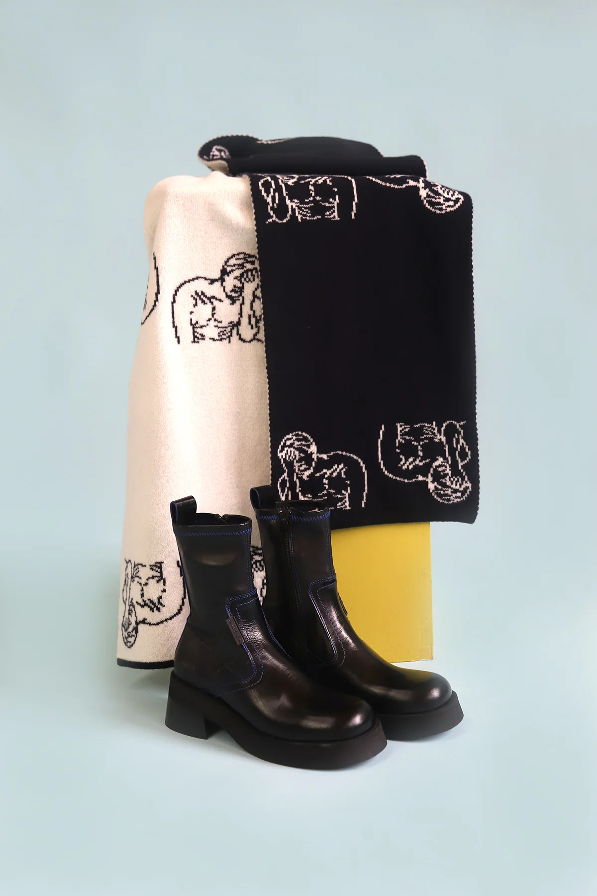 Hades Scarf | Navy & White - Image 4
