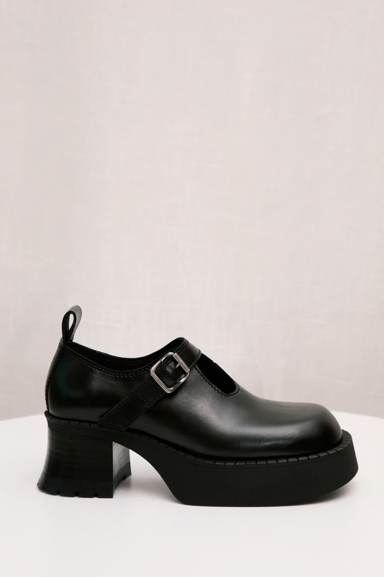 Birgit Brogues | Black - Image 5